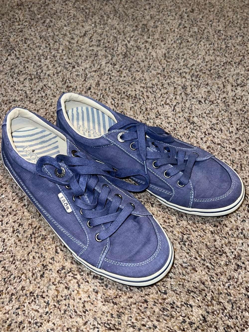 Taos Moc Star Canvas Sneakers Indigo Distressed W8.5